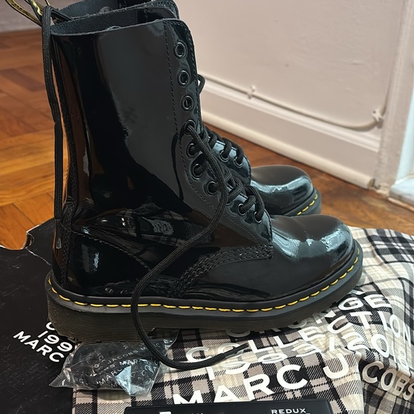 Dr. Martens doc martens x marc jacobs US 7 $220 - Picture 9 of 9